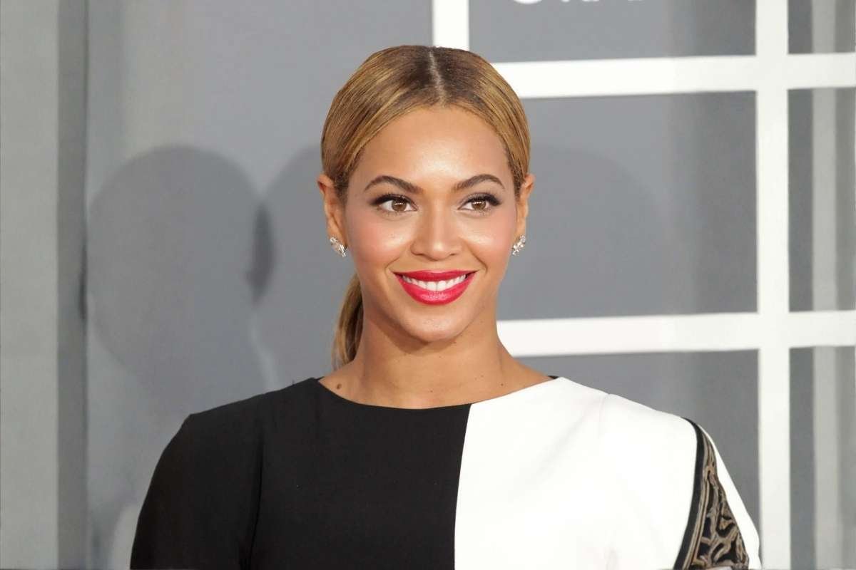 The 15 Most Beautiful Actresses of All Time in Cinema | The Enterprise World