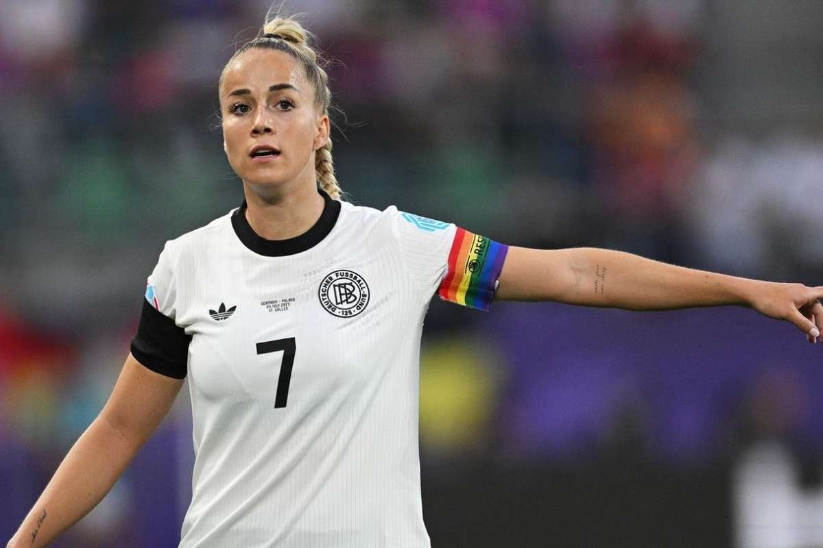 Hottest Female Footballers in the World – Top 2026 List | The Enterprise World