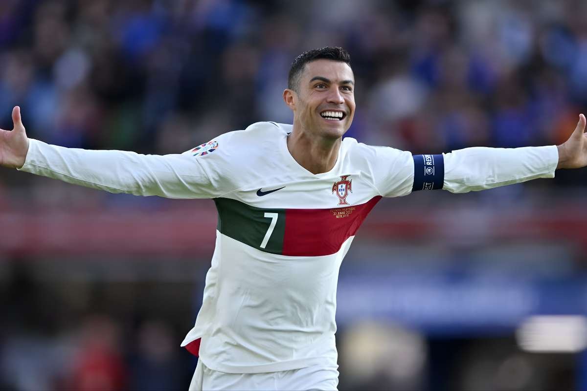 30 Hottest Soccer Players of All Time: Who Tops the List | The Enterprise World