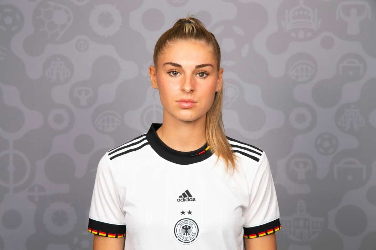 Hottest Female Footballers in the World – Top 2026 List | The Enterprise World