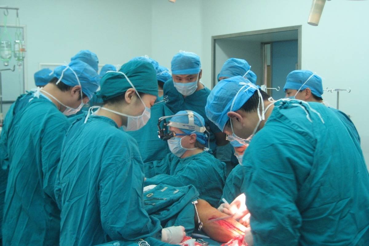 Prof. Dr. Paul Robert Vogt- Cardiac Specialists | EurAsia Heart | The Enterprise World 