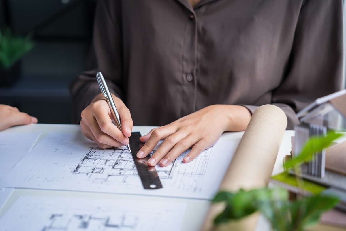 Why Specialized Modernization Firms Lead the Enterprise Market? | The Enterprise World