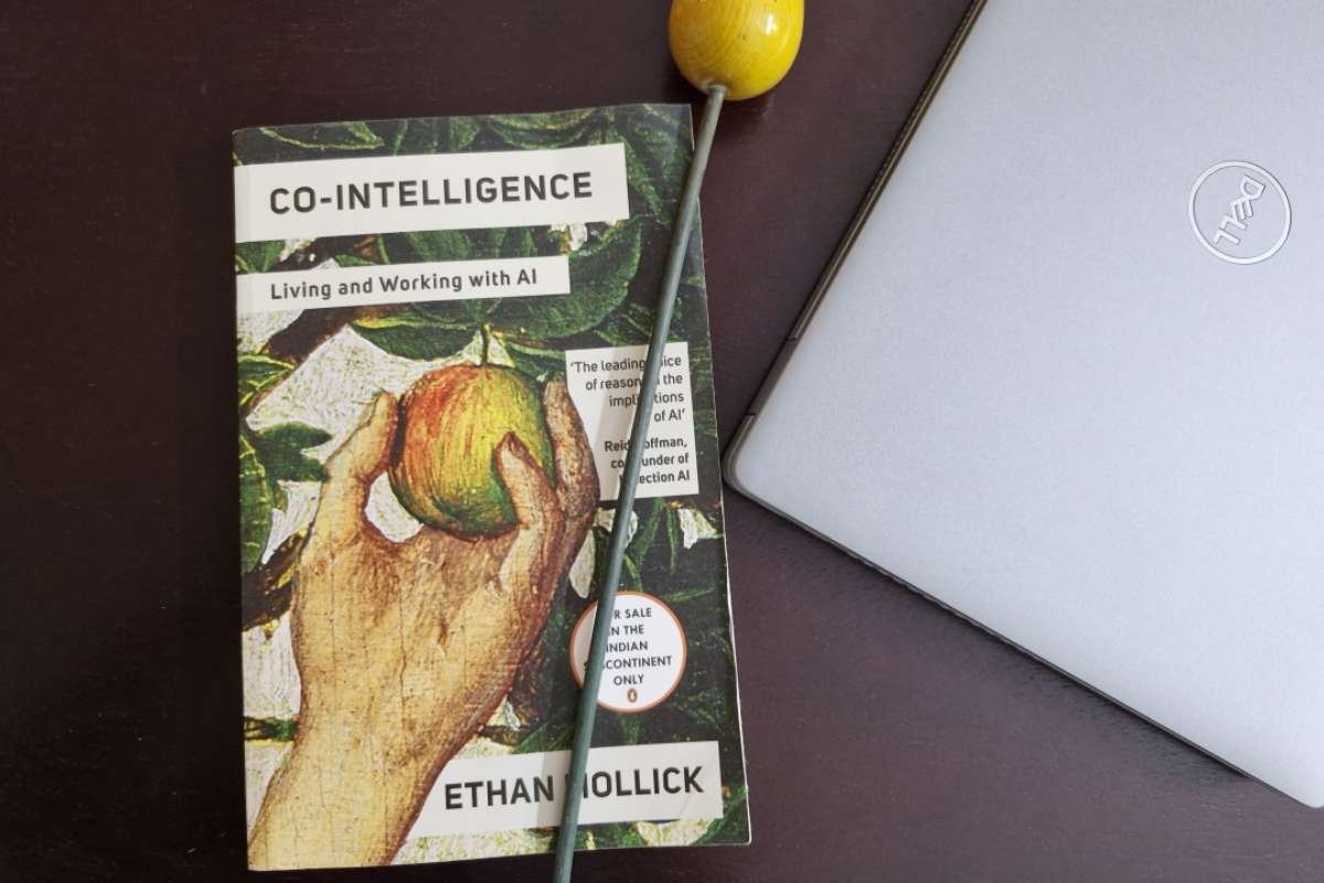 Top 30 Best Books for Entrepreneurs in 2026 | The Enterprise World