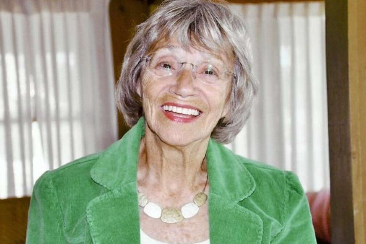 Protecting Your Future: Barbara L Robinson Shares The Financial Conversations You Can’t Avoid in Divorce