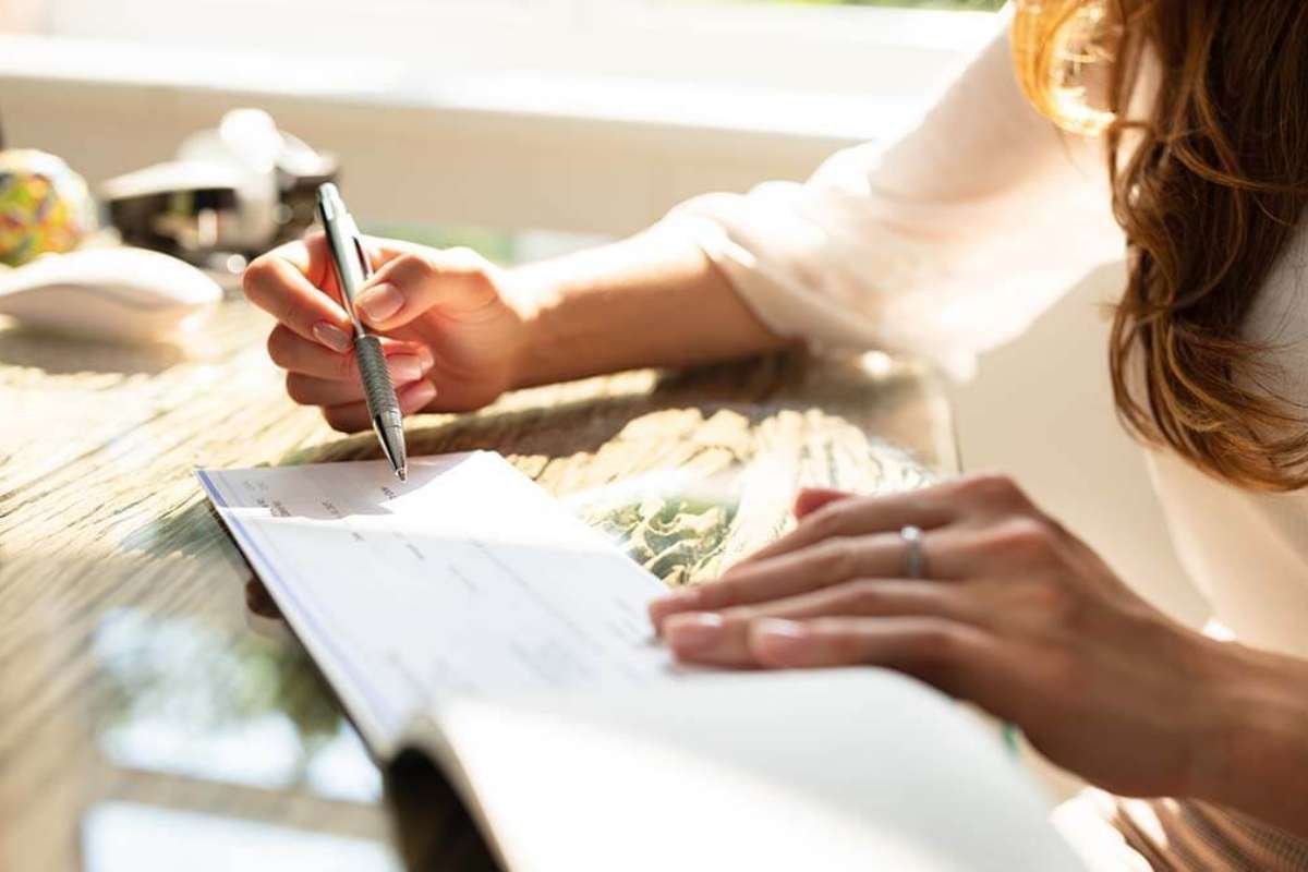 Barbara L. Robinson Shares Financial Conversations for Divorce | The Enterprise World 