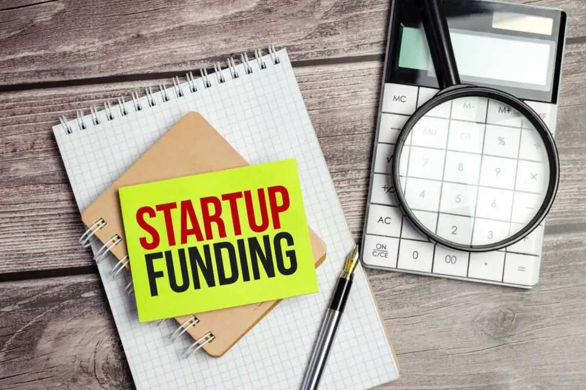 From Startup to Scale-Up: Choosing the Right Funding Model for Each Growth Stage