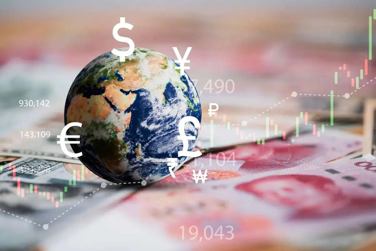 De-Dollarization Debates Intensify as Euro Appreciates Despite Stagnant Growth 