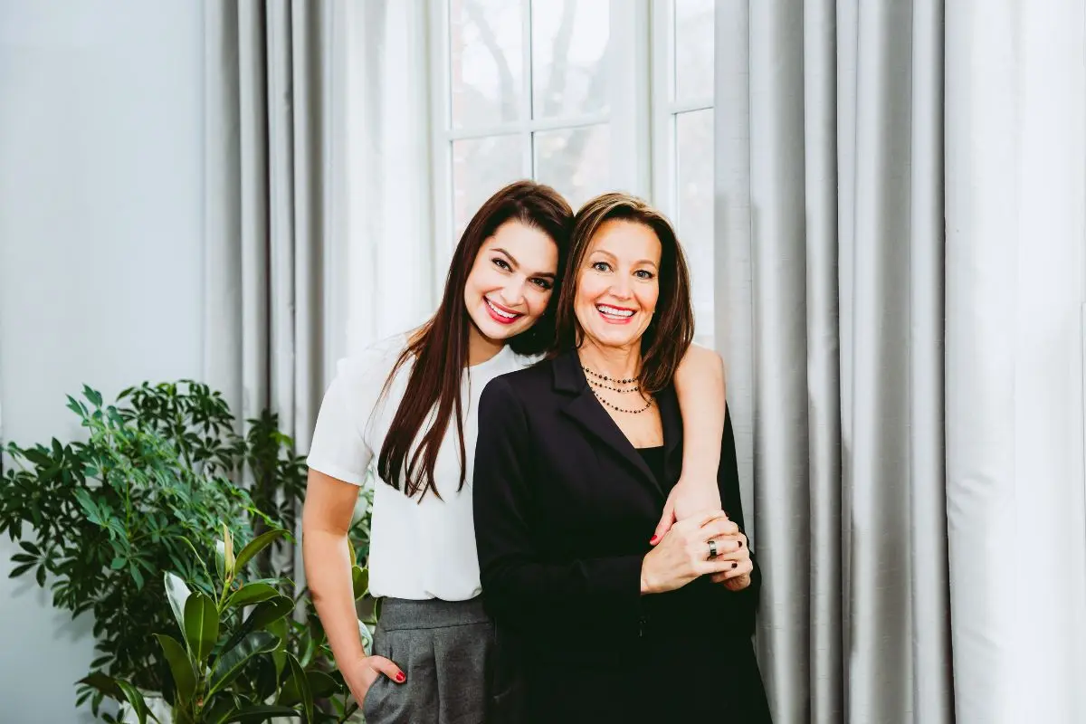 Joanne Nemerovski Leading Joanne Sells Chicago in Luxury Real Estate The Enterprise World