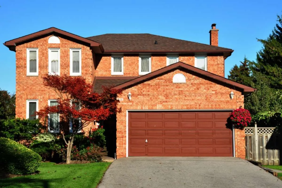 5 Door Hanger Marketing Ideas For Garage Door Companies | The Enterprise World