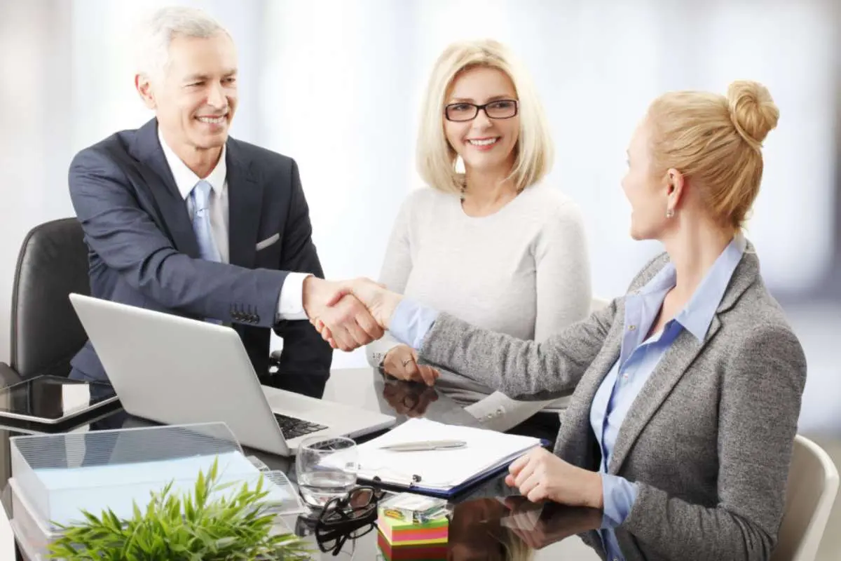 5 Door Hanger Marketing Ideas For Garage Door Companies | The Enterprise World