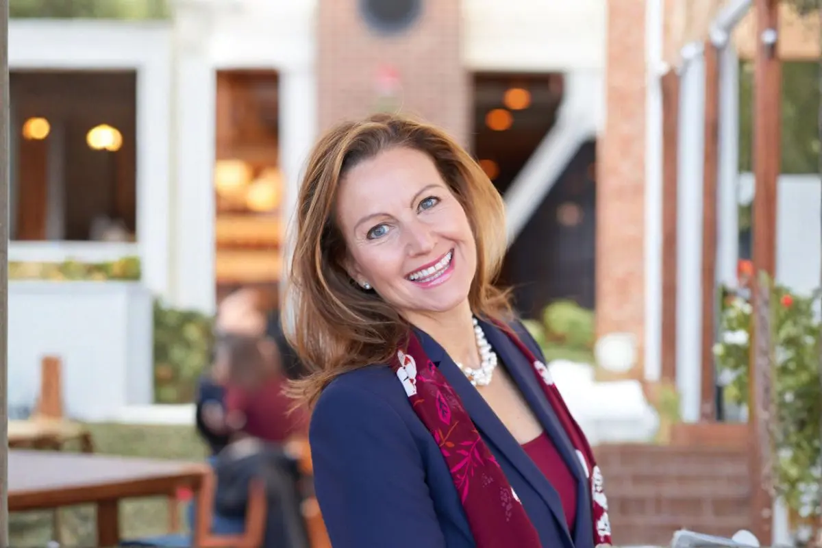 Joanne Nemerovski Leading Joanne Sells Chicago in Luxury Real Estate The Enterprise World