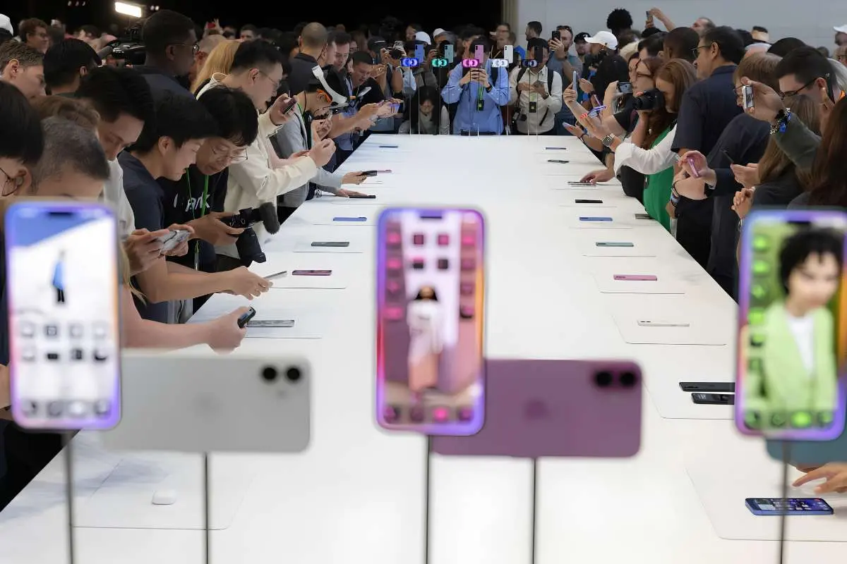 iPhone Duo: Apple's Masterclass in Premium Segmentation | The Enterprise World