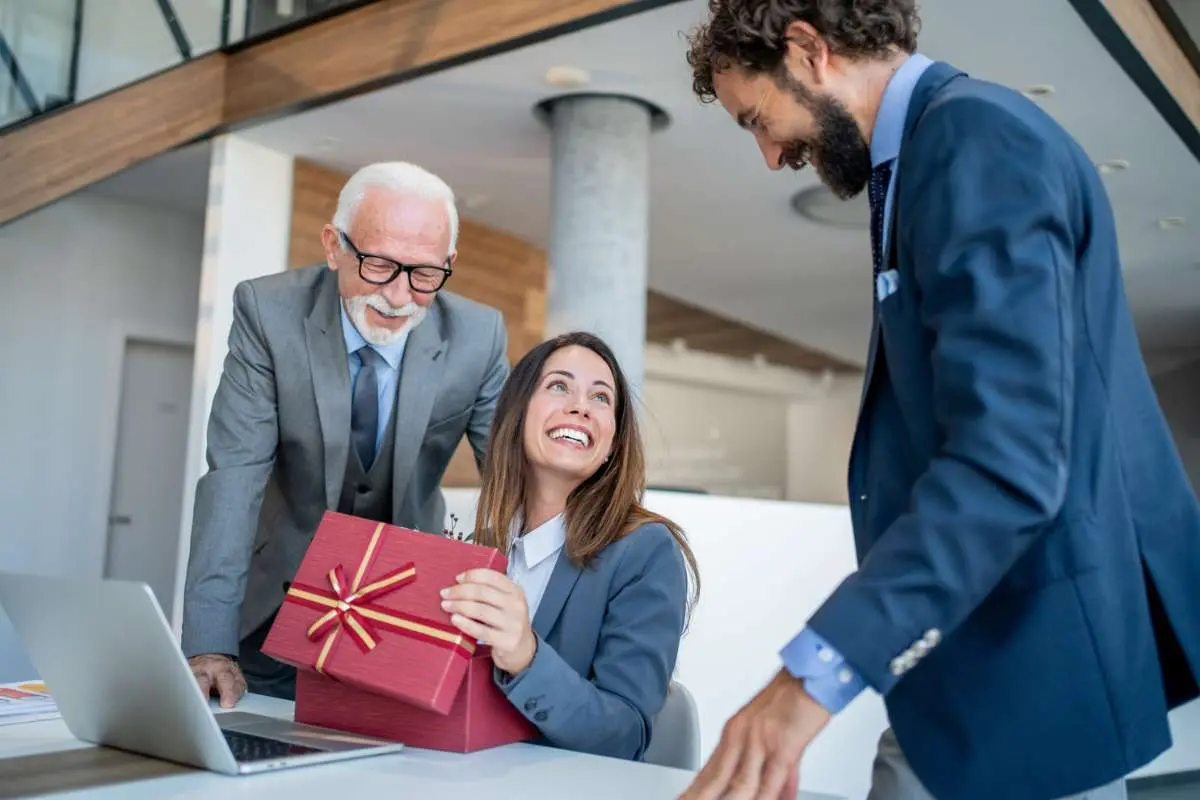 Corporate Holiday Gifting Platforms: Vendor Comparison | The Enterprise World