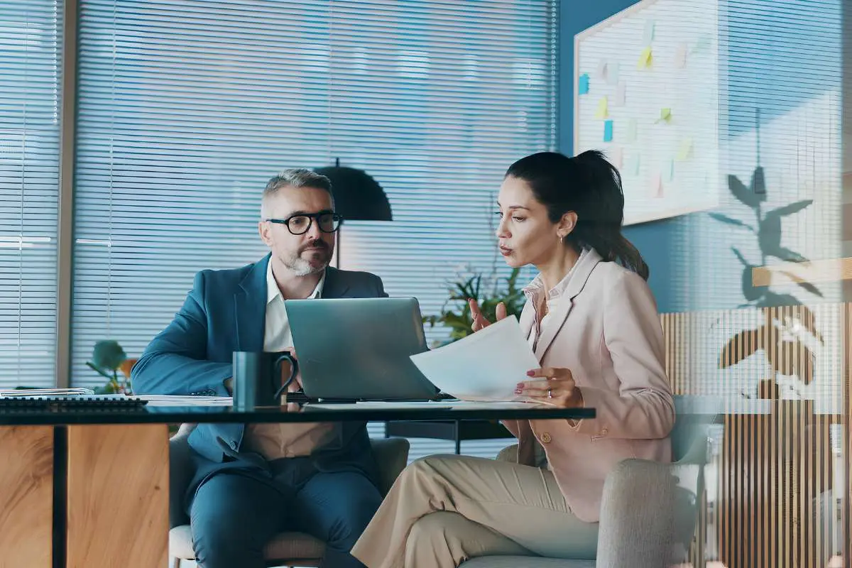 Why the Best CFOs Build Cross-Border Finance Teams? | The Enterprise World