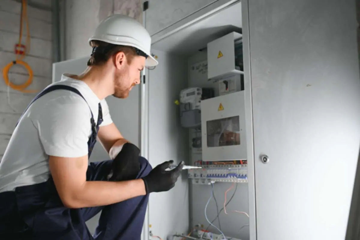 Electrician Cost: What Should You Expect to Pay? | The Enterprise World