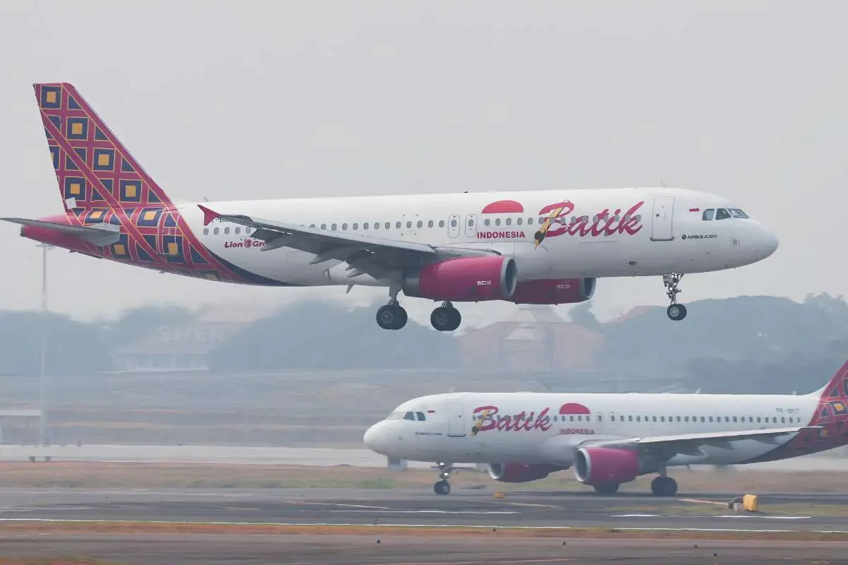 Indonesia Reopens Five Airports After Volcano Eruption | The Enterprise World