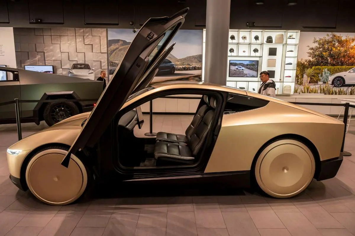 Tesla Cybercab Hits Austin Roads as Probe Continues | The Enterprise World